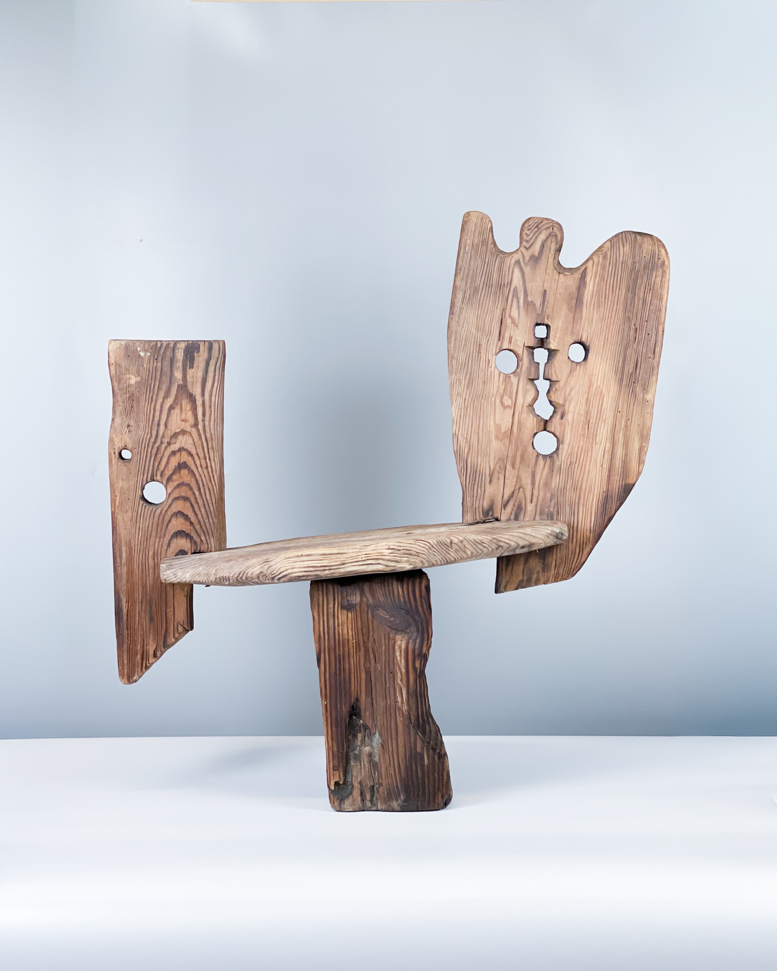 Stwór / rzeźba z drewna