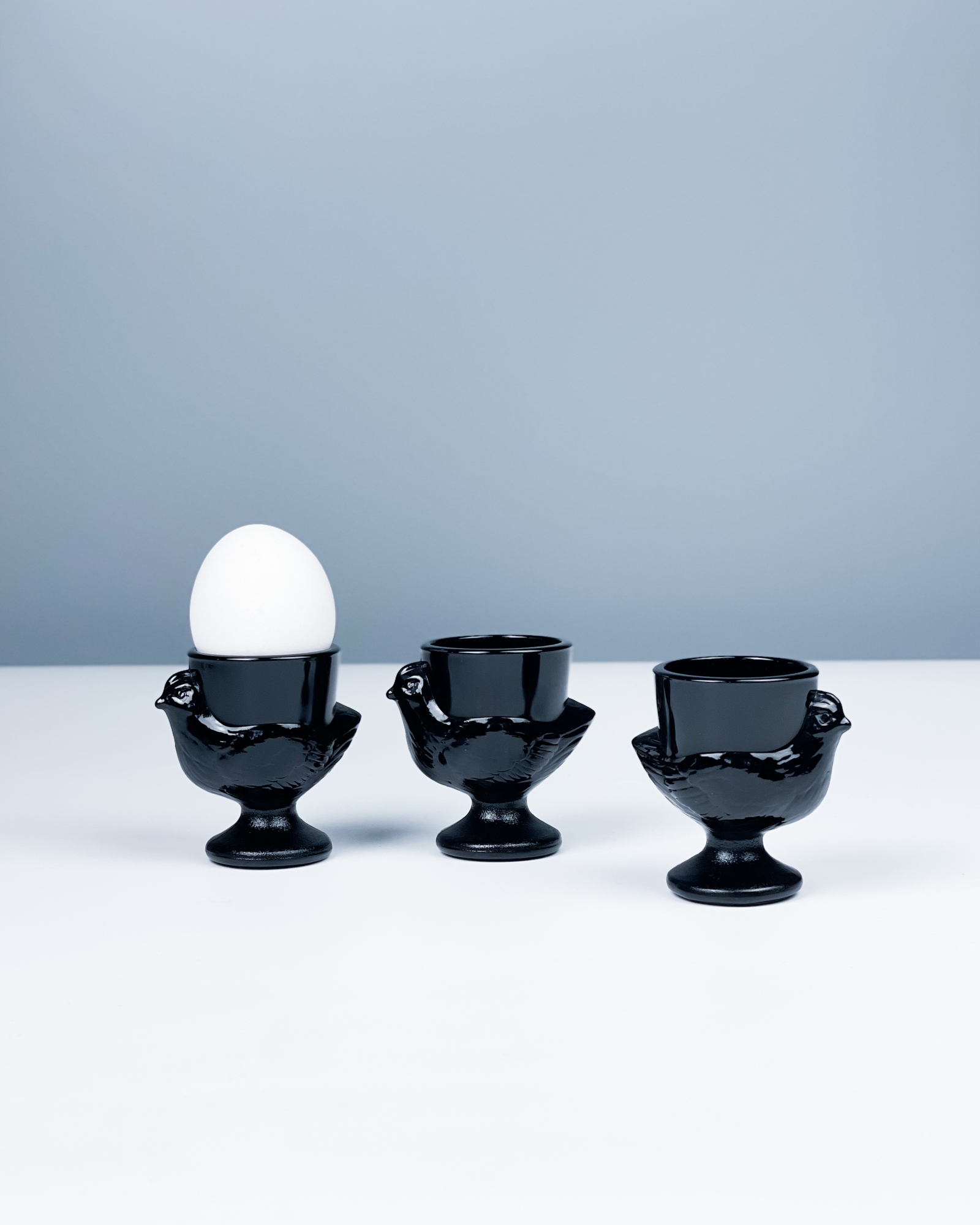 2 szklane kieliszki na jajka Luminarc France, 70s