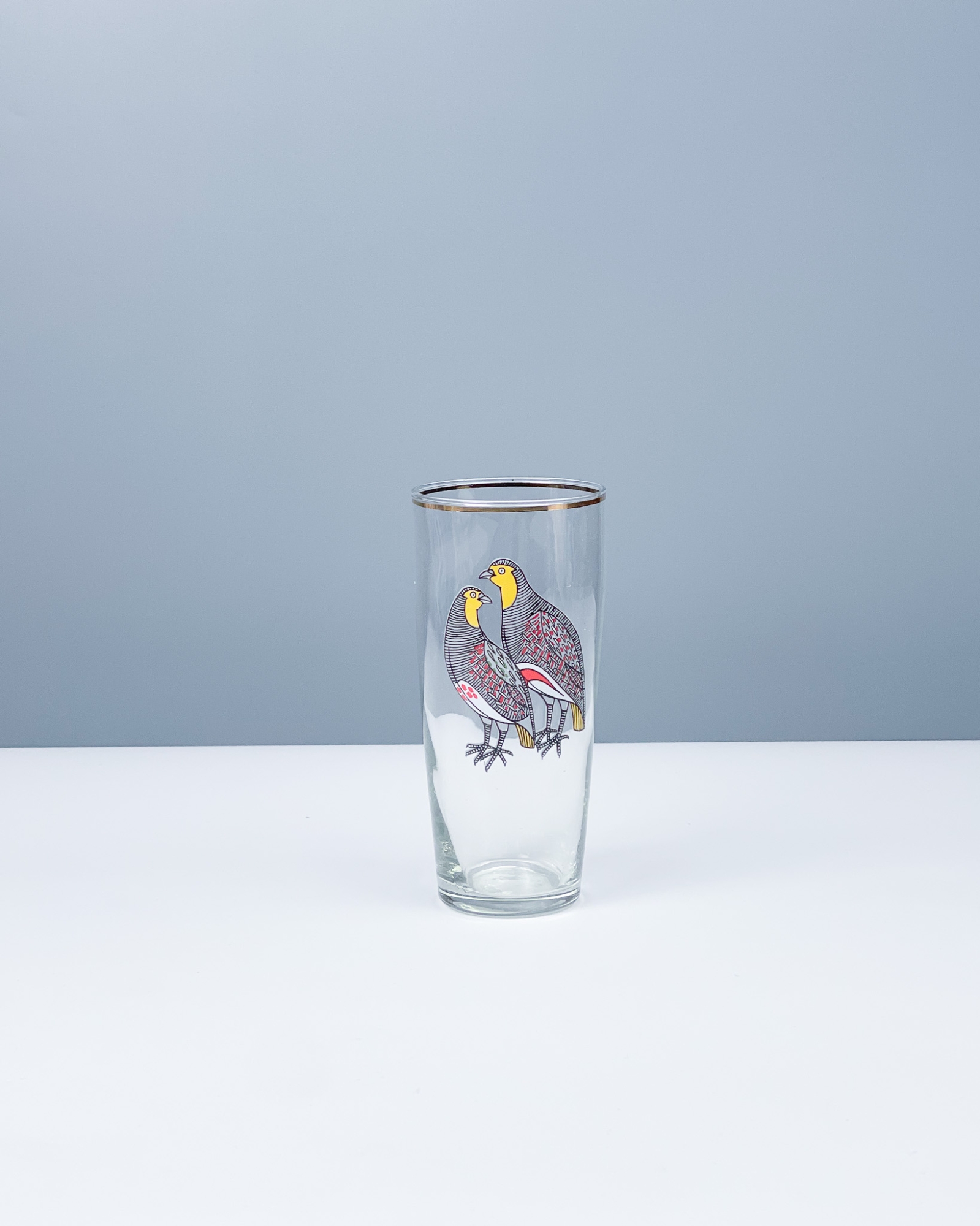 Szklanka z kuropatwami