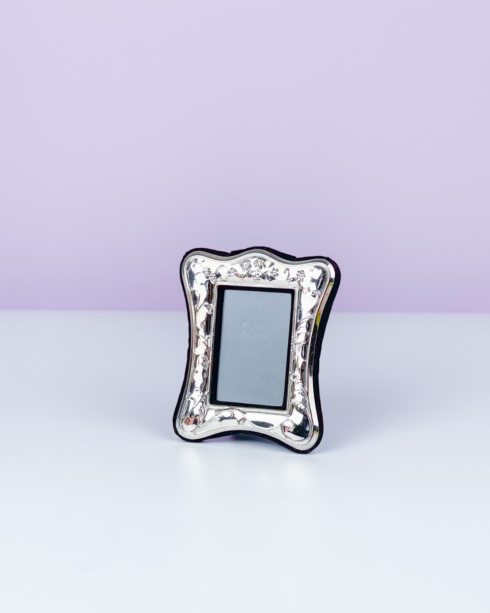 Posrebrzana ozdobna ramka