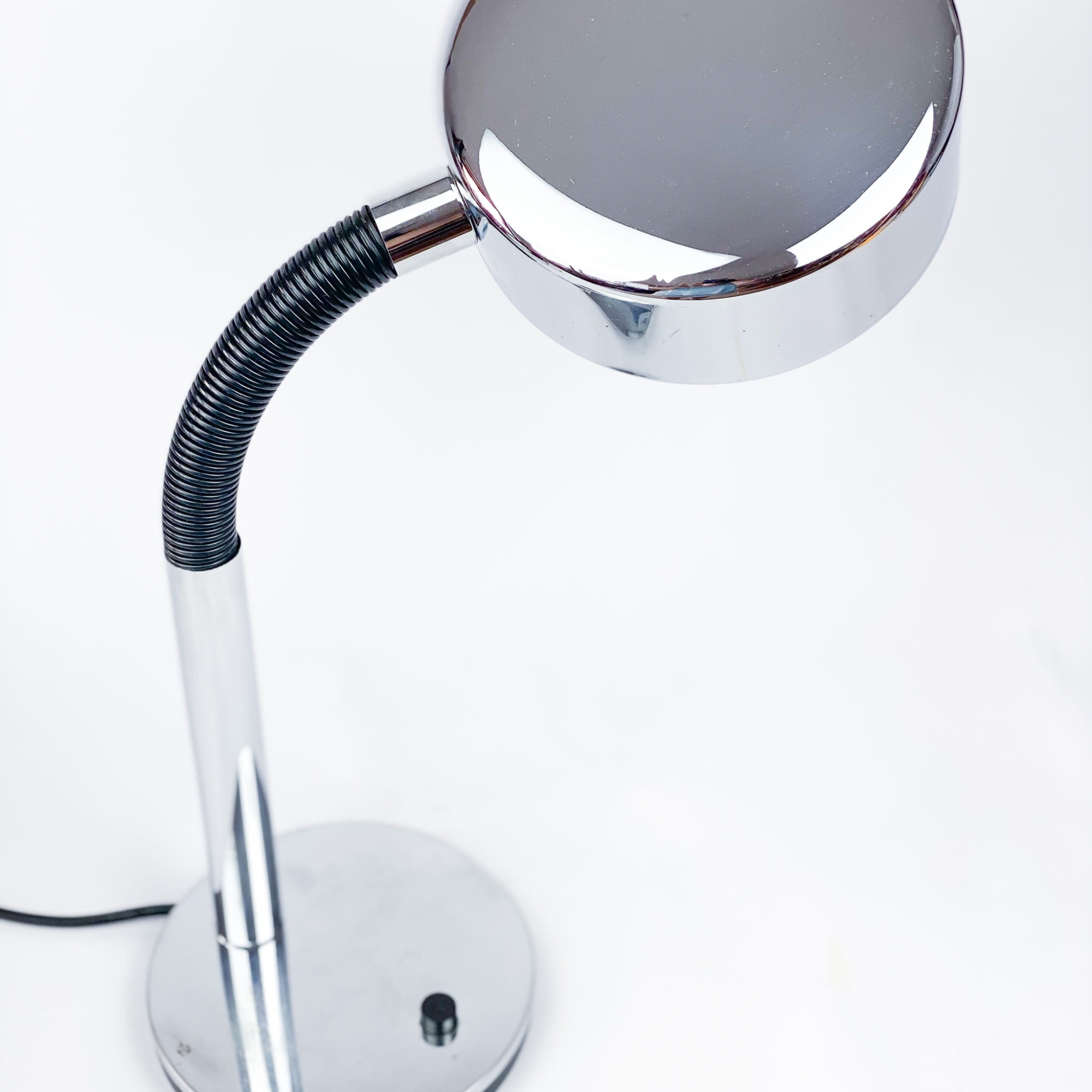 Lampa biurkowa