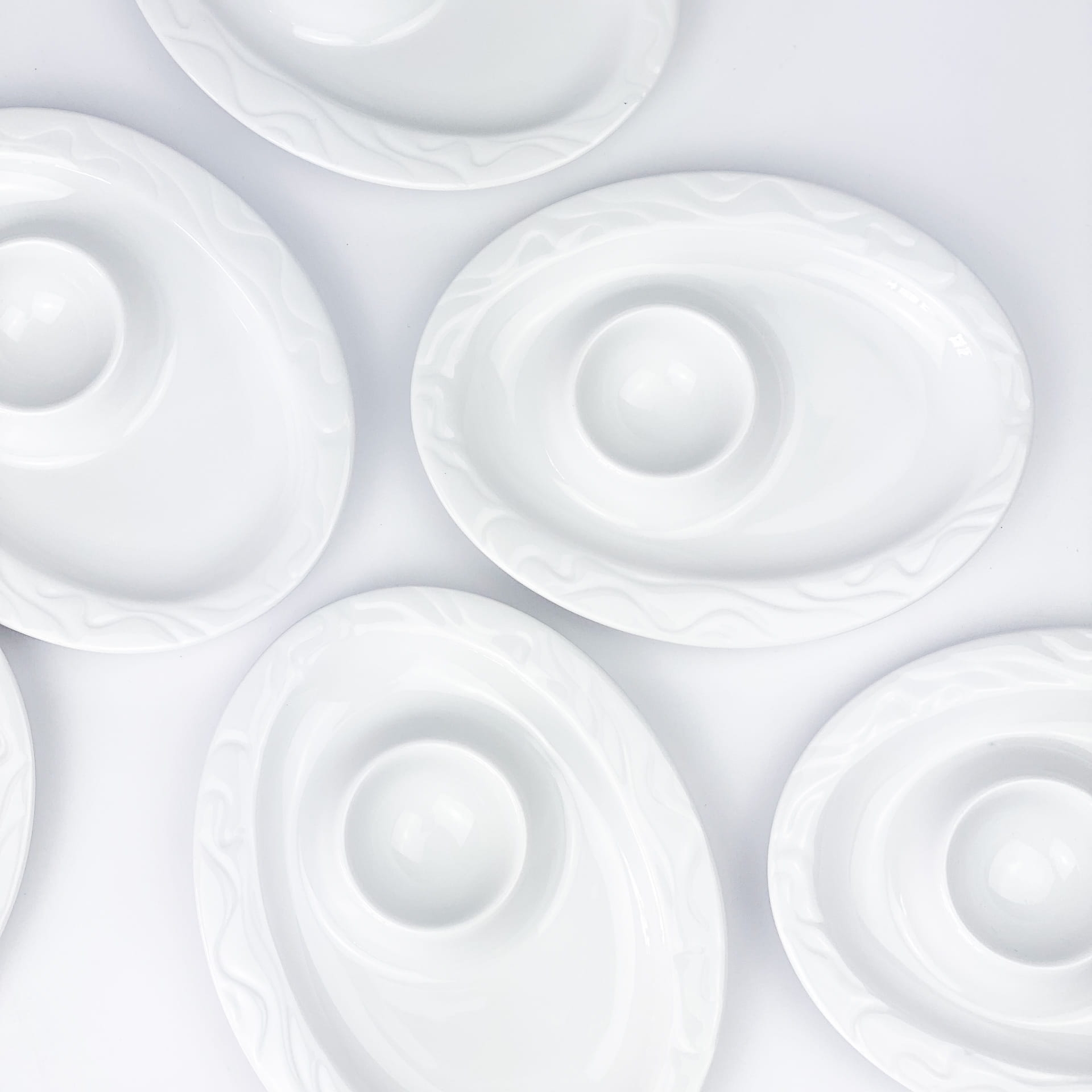 Jajowniki porcelanowe
